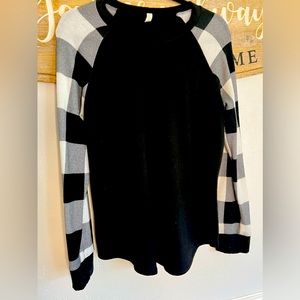 Maternity shirt by Pink Blush